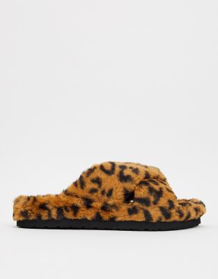 steve madden fluffy slippers