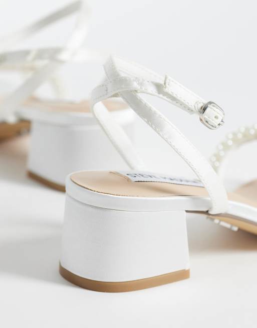 Steve Madden Gabby-P block heeled sandal with pearls in ivory satin, 4 of 4