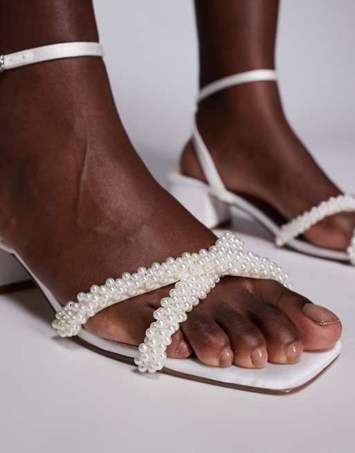 Steve Madden - Gabby-P - Elfenbenshvide sandaler med blokhæl og imiterede perler, 2 af 4