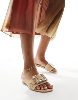 Steve Madden Getaway flat sandal with embellished buckle in raffia