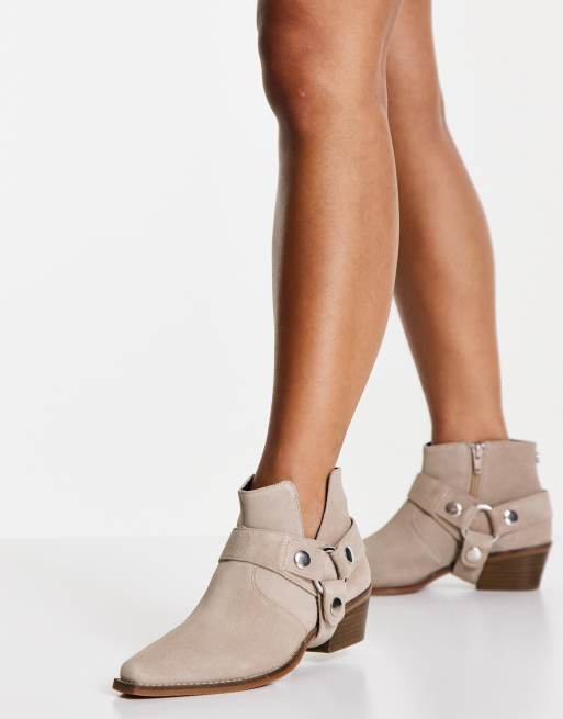 Steve Madden – Golda – Beige ankelboots med klackar i cowboystil och mocka