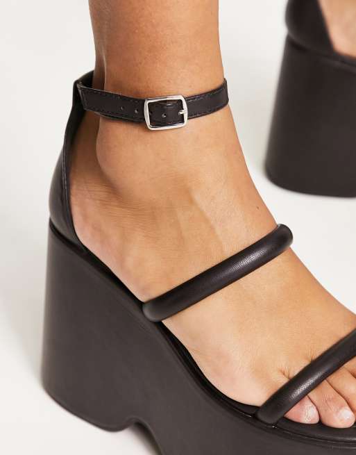 Steve madden hot sale black wedges 90s