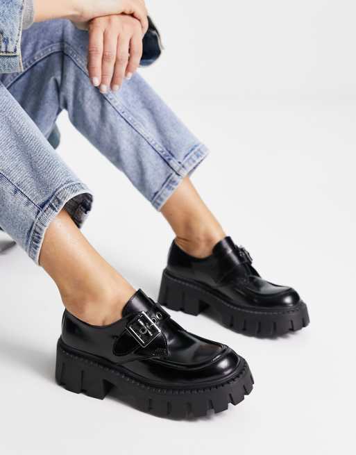 Pedir prestado raro Cardenal Steve Madden Henna chunky loafers with buckle in black | ASOS