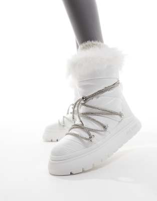 Steve Madden - Ice-Storm - Schneestiefel in Weiß mit verzierten Schnürsenkeln