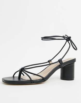 steve madden black flip flops