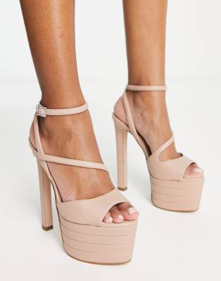 STEVE MADDEN LARSSA PLATFORM SANDALS IN BLUSH-NEUTRAL