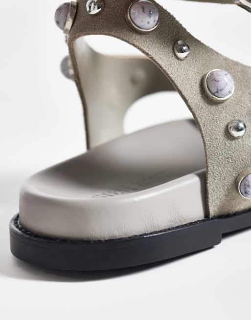 Steve Madden Linear studded footbed sandals with buckle strap in gray suede, 4 of 4