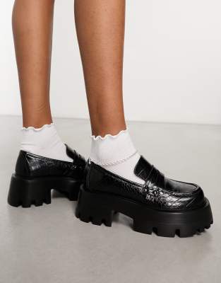 Steve Madden Madlove chunky loafers in black croc | ASOS