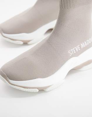 steve madden shoes run small