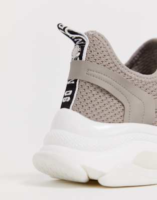 steve madden match chunky trainers in light taupe