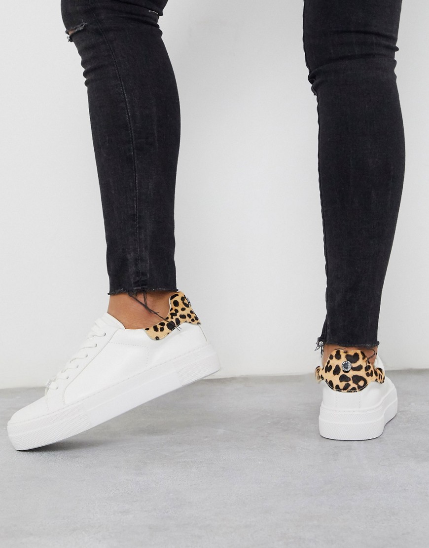 Steve Madden - Merger - Hvide sneakers med leoparddetalje