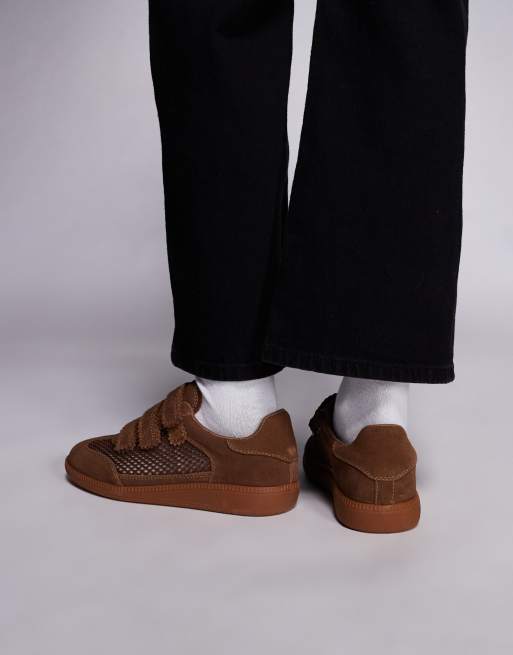 Steve Madden Momentum velcro trainers in brown, 4 of 5