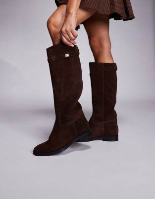 Steve Madden Steve Madden Novi DK buckle detail riding boot in suede chocolate-Brown