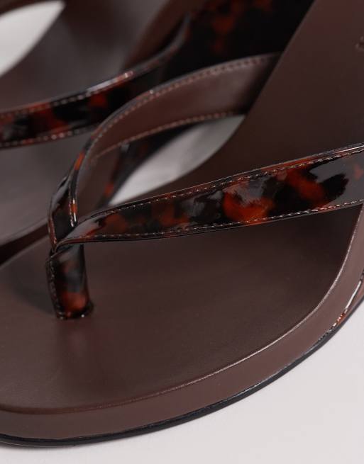 Steve Madden Playing thong wedge sandals in tortoise vinyl, 3 of 4