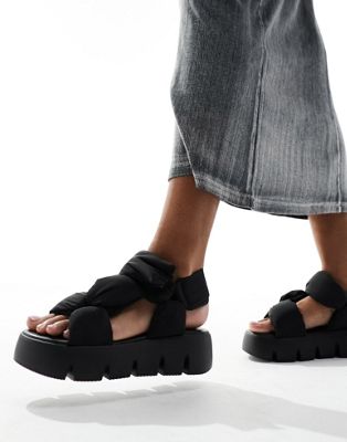  puffy sandal with chunky sole 
