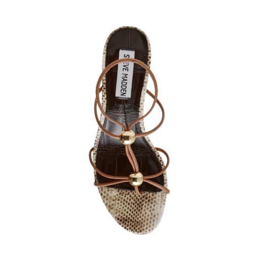 Steve Madden - Ramos - Sandalias beis efecto piel de serpiente de tacón con adornos dorados, 4 de 4