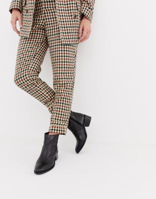 steve madden risen black leather heeled ankle boots