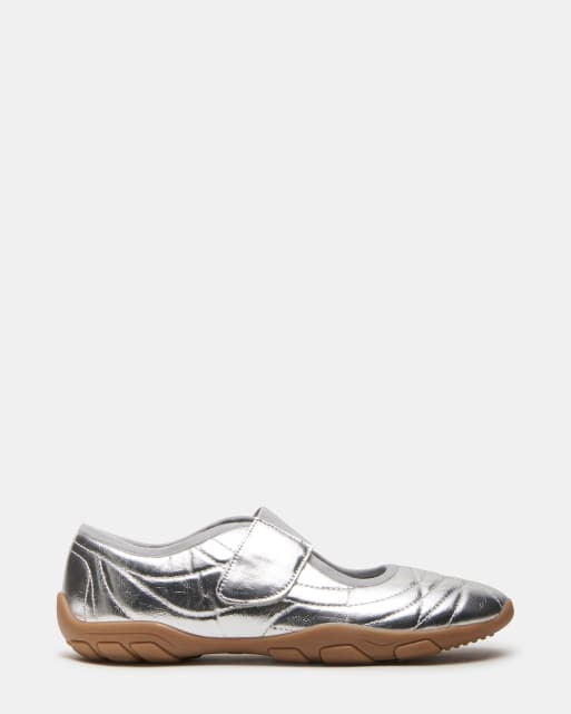 Steve Madden Scooter ballet trainers in silver, 2 of 3