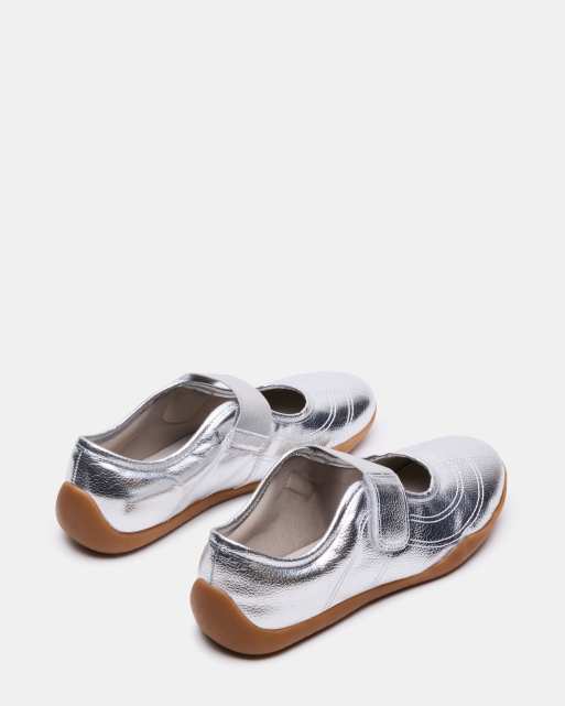 Steve Madden Scooter ballet trainers in silver, 3 of 3