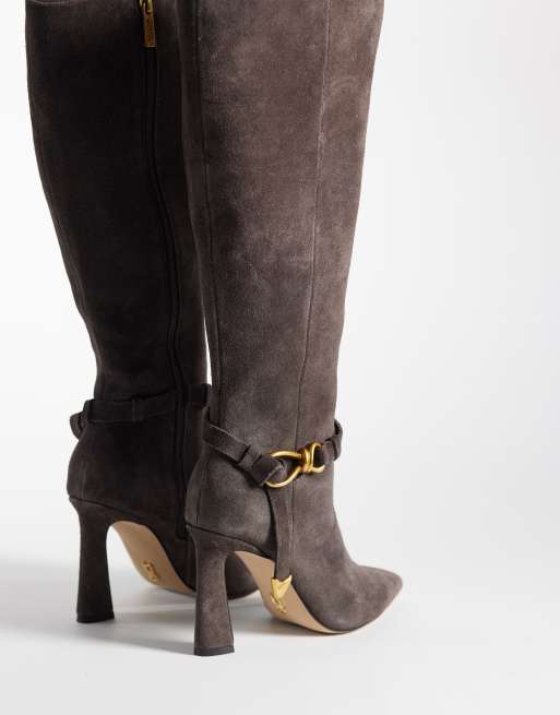 Steve Madden – Sirens – Bruna, knähöga boots i mocka med klack och spänne, 4 av 4
