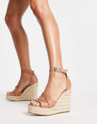 Steve Madden - Sivian - Leder-Espadrilles in Camel mit überkreuzten Riemen und Keilabsatz-Neutral