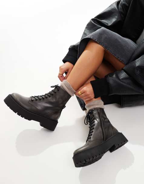 Steve Madden Skylar chunky lace up biker boots in grey distressed leather - view 1