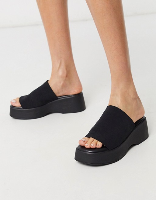 Steve Madden Slinky chunky flatform sandal in black | ASOS