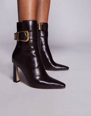 Steve Madden Steve Madden Stashed buckle detail high ankle boots in brown