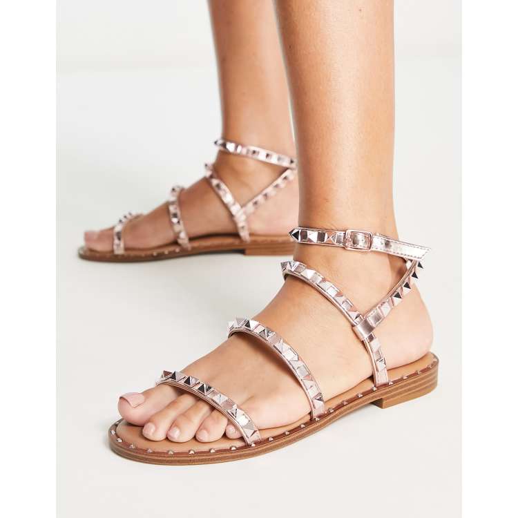 Steve madden strappy online sandals flat