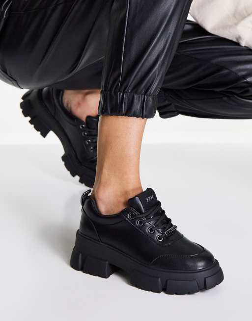 Steve Madden – Tank – Czarne sznurowane płaskie buty ze skóry na grubej podeszwie