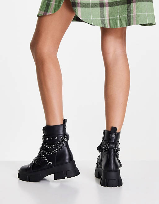 Women Boots/Steve Madden Tranquil chunky leather boots with chain detailing in black 