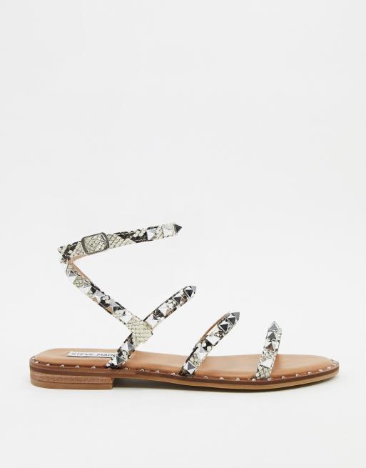 Steve Madden Travel Sandali bassi pitonati color naturale con borchie