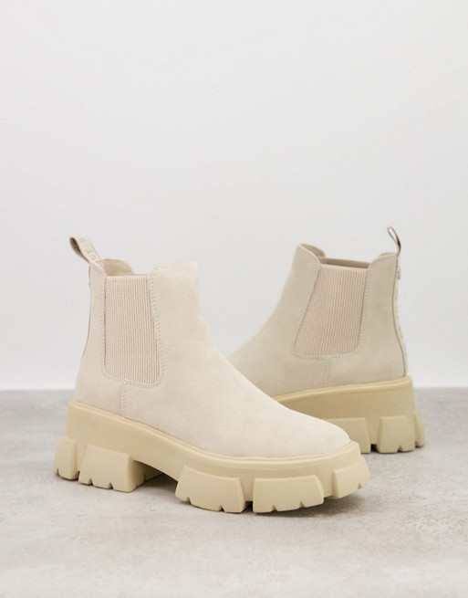 Steve Madden Tusk chunky sole boots in beige suede | ASOS