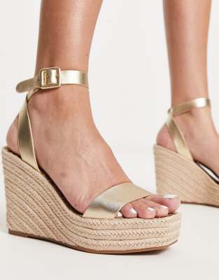 Steve Madden Upstage espadrille wedges in gold - ASOS Price Checker