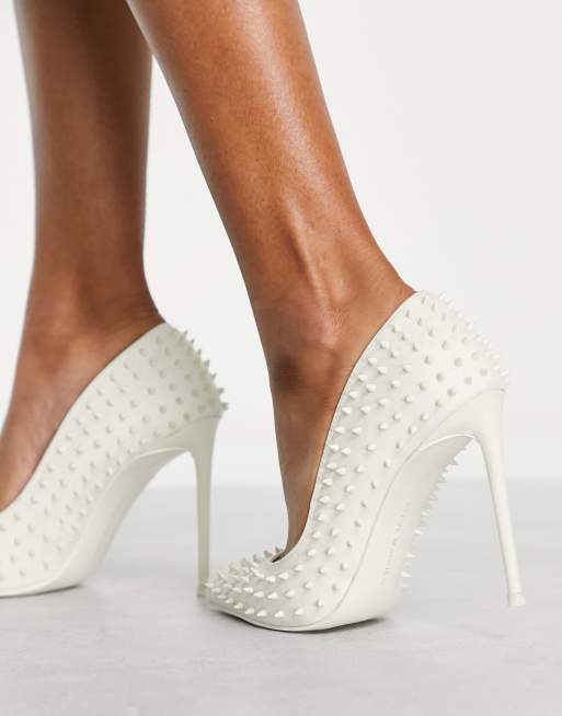 Steve Madden Vala s Scarpe a punta con tacco e borchie color osso