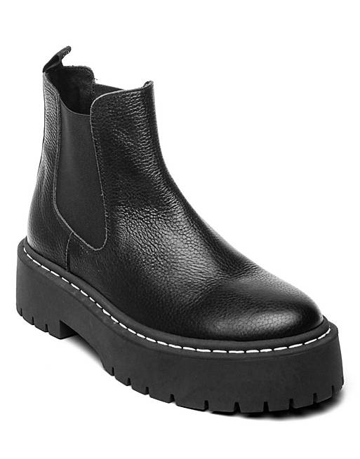 Steve Madden Veerly chunky chelsea boots in black leather
