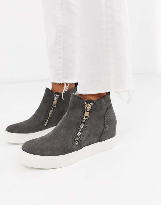 Steve madden store gray wedges