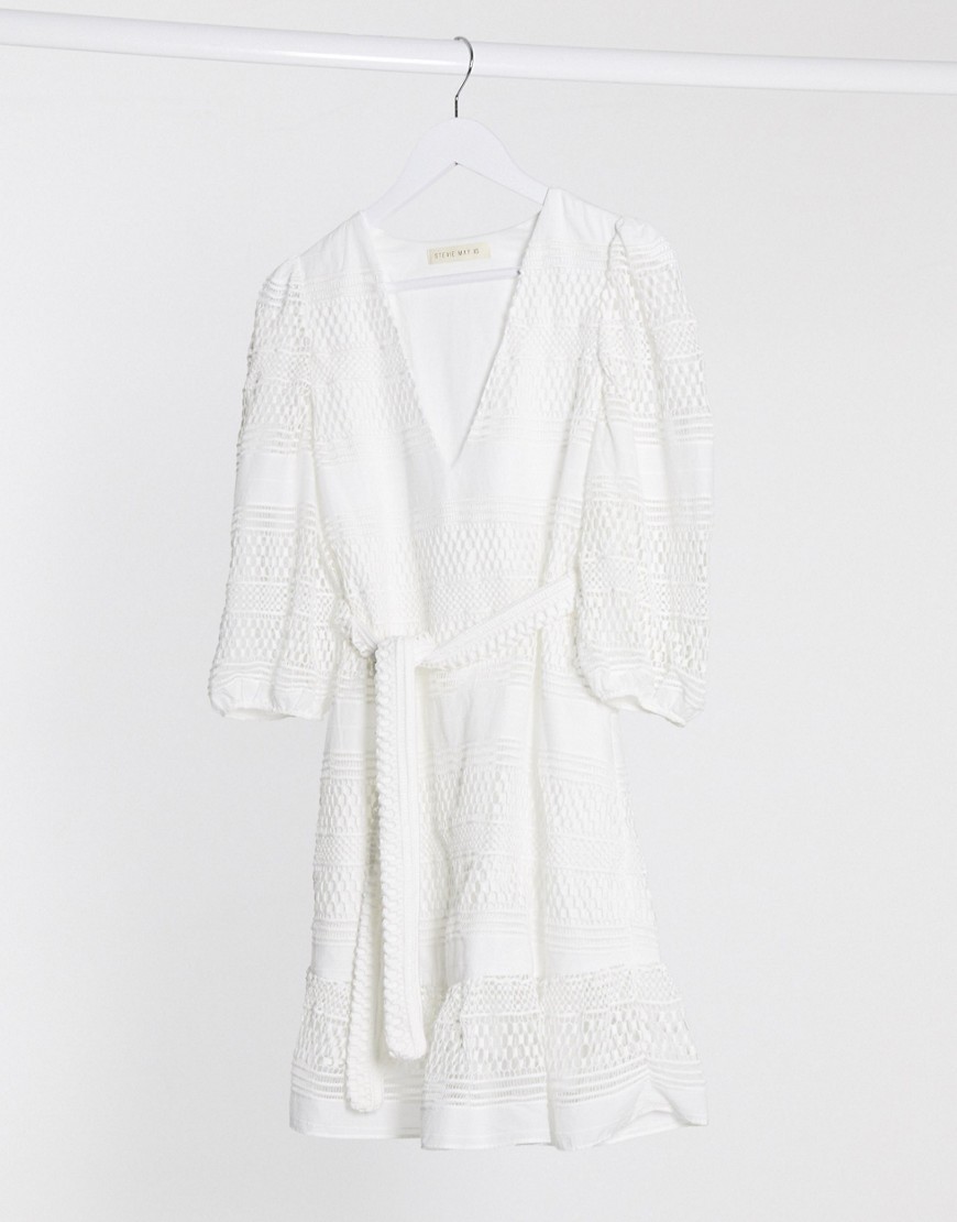 Stevie May - August - Mini-jurk met korte mouwen in wit-Crème