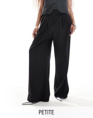 Stradiarius Petite tailored pleat front trouser in black