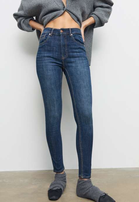 Stradivarius - 07 - Skinny jeans met normale taille in overdyed blauwe denim - view 1