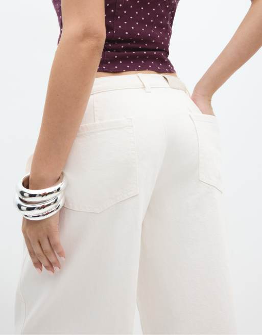 Stradivarius 100% cotton barrel trousers in vanilla, 4 of 4