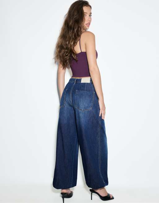 Stradivarius 100% cotton sarouel jeans in medium denim wash, 3 of 7