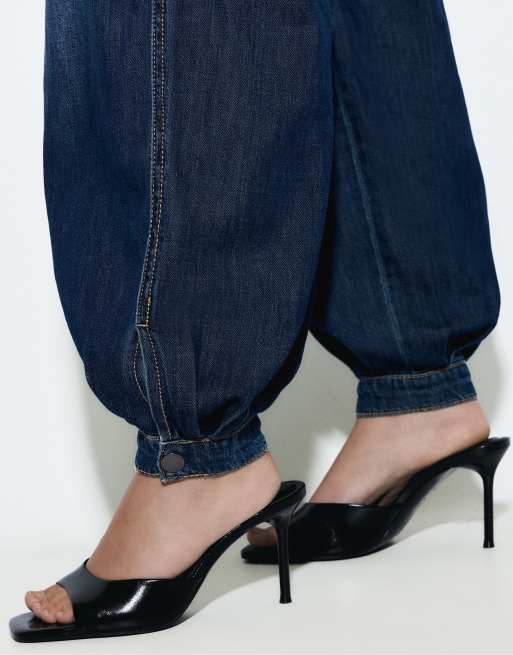 Stradivarius 100% cotton sarouel jeans in medium denim wash, 4 of 7