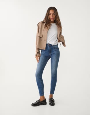 Stradivarius - 1400 - Enge Jeans in dunkler Waschung mit mittlerem Bund-Blau