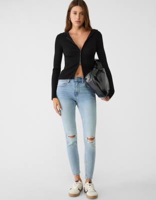 Stradivarius - 1420 - Skinny-Jeans aus blauem Denim mit niedrigem Bund