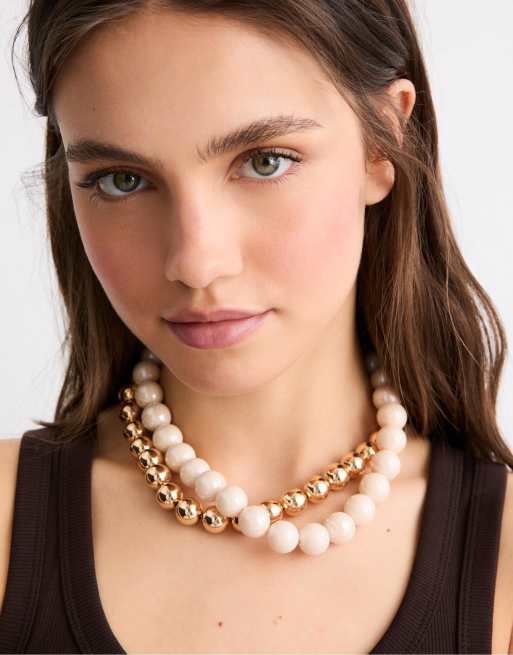 Stradivarius – 2er-Set Halsketten in Ecru mit Perlenverzierung, 2 von 4