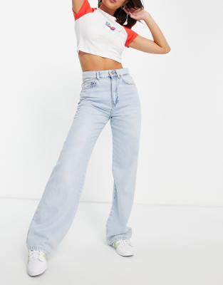 dad jeans light blue