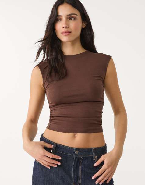 Stradivarius - Aansluitend T-shirt met rimpeleffect in bruin - view 1
