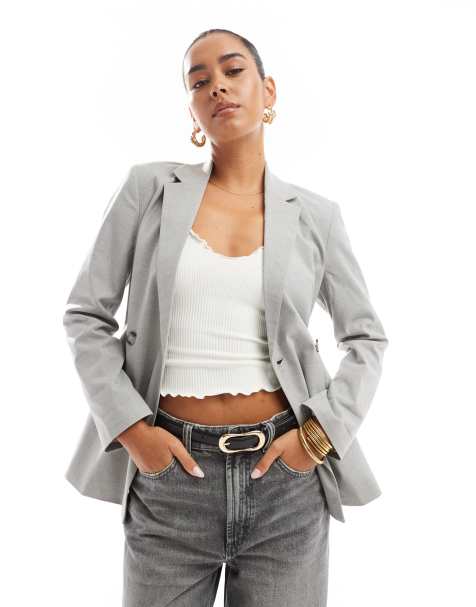 Stradivarius - Aansluitende blazer in grijs - view 1