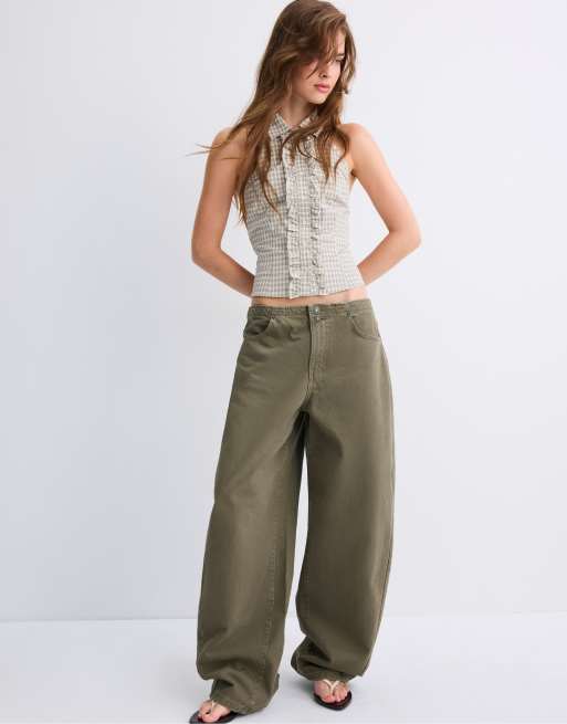 Stradivarius Adjustable barrel trousers in khaki, 5 of 7